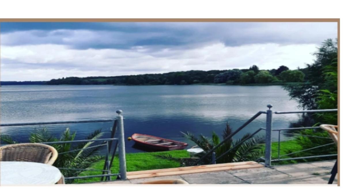 See Schlosshotel Am Kellersee Eutin Bagian luar foto