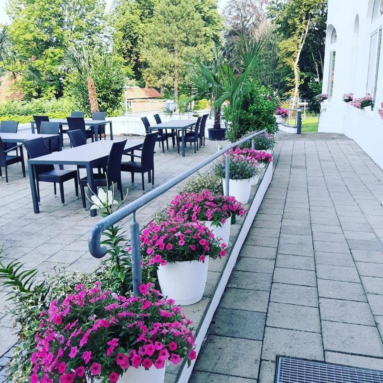 See Schlosshotel Am Kellersee Eutin Bagian luar foto