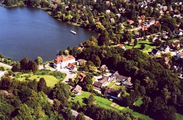 See Schlosshotel Am Kellersee Eutin Bagian luar foto